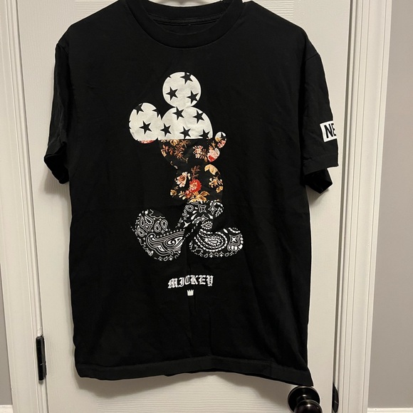 Neff Disney Mickey Mouse Men's Gangster Hip Hop Old English med - Picture 1 of 5